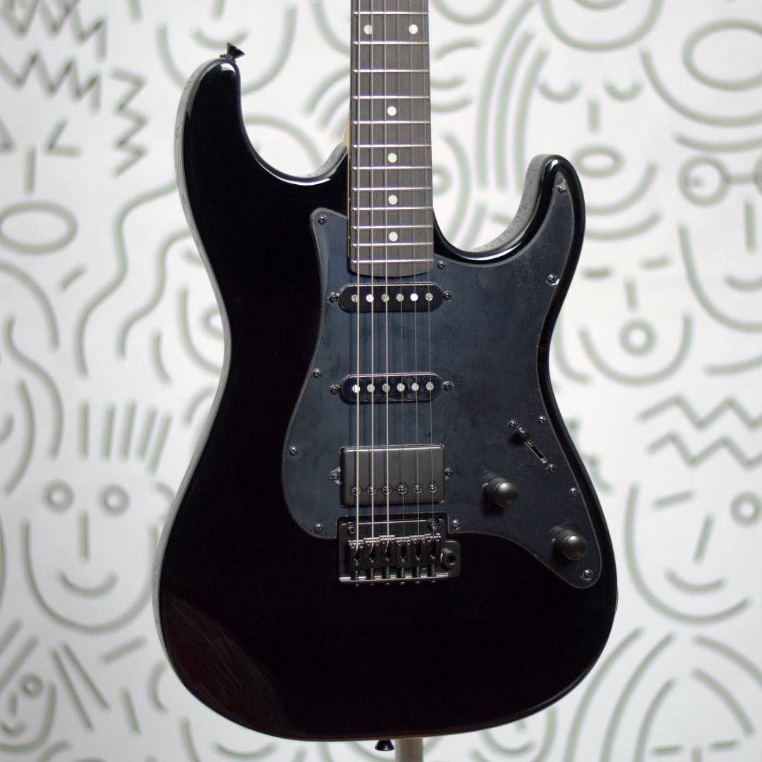 Guitarra Seizi Katana Musashi All Black Ltd Edition