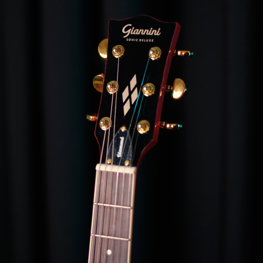 Kit Guitarra Giannini GAE06 Semi Acústica Linha Sonic Deluxe