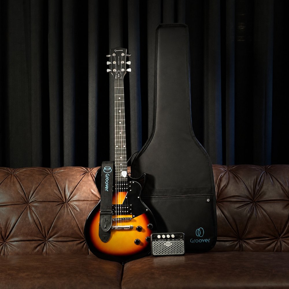 Kit Guitarra Giannini Les Paul Studio GAE09 Sonic Plus Sunburst Mini Ampli Correia Bag Groover