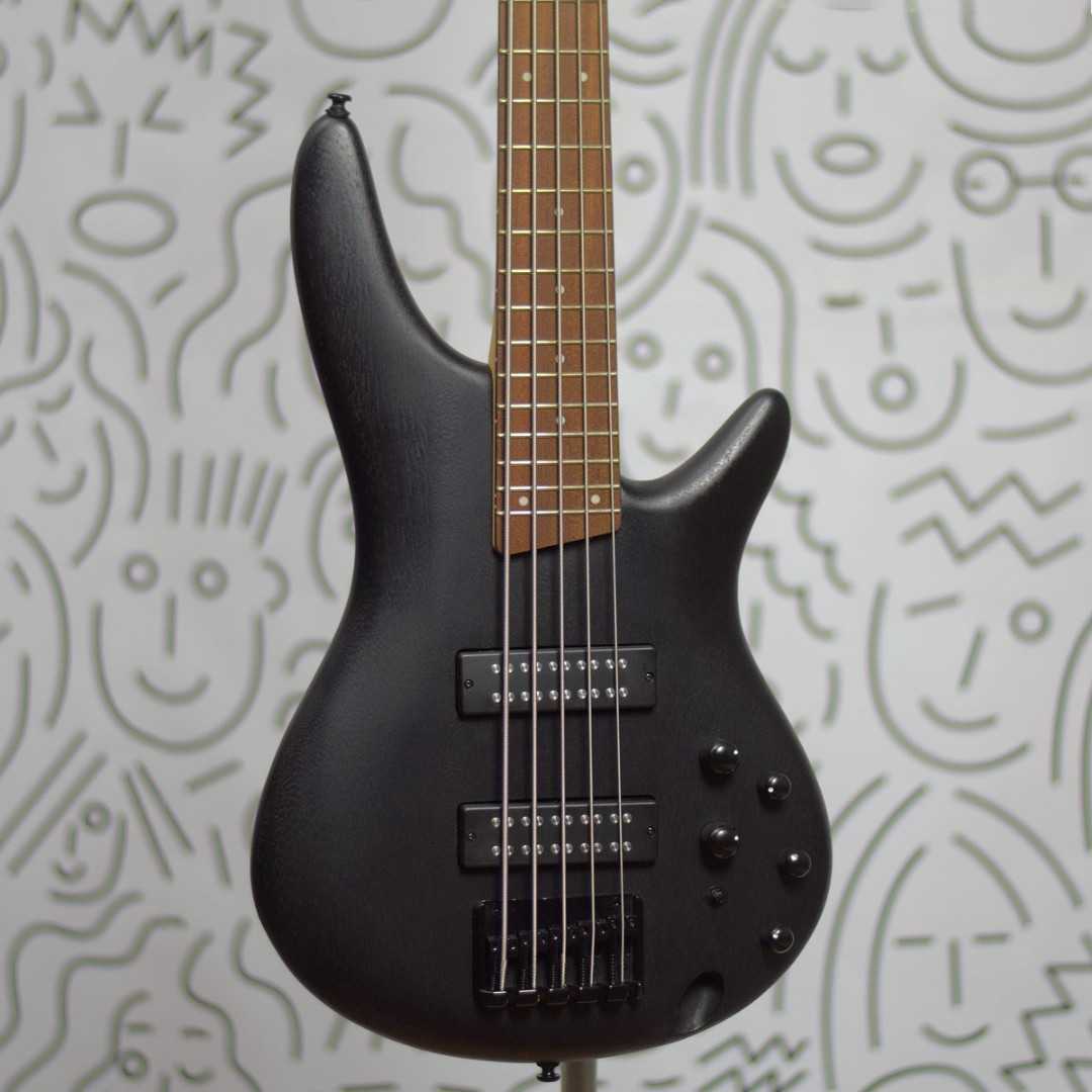 Contrabaixo IBANEZ 5 CORDAS GSR205B Walnut Flat :: Groover