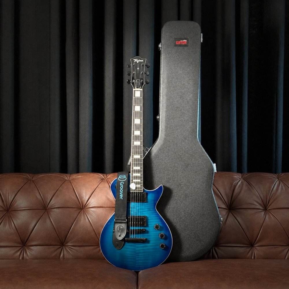 Kit Guitarra Tagima Almach Les Paul Flamed Transparent Blue Regulada com Case Gator e Correia
