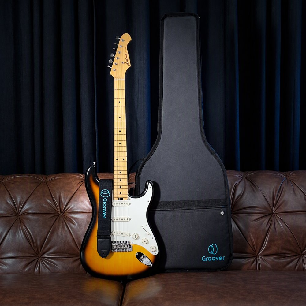 Guitarra Aria Pro II STG-57 Strato Reedição 2 Tone Sunburst Bag e Correia Groover
