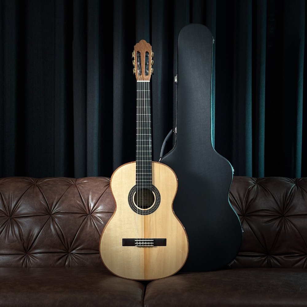 Violão Carvalho Luthieria CG-1 Clássico Spruce Nylon Acústico Case Groover