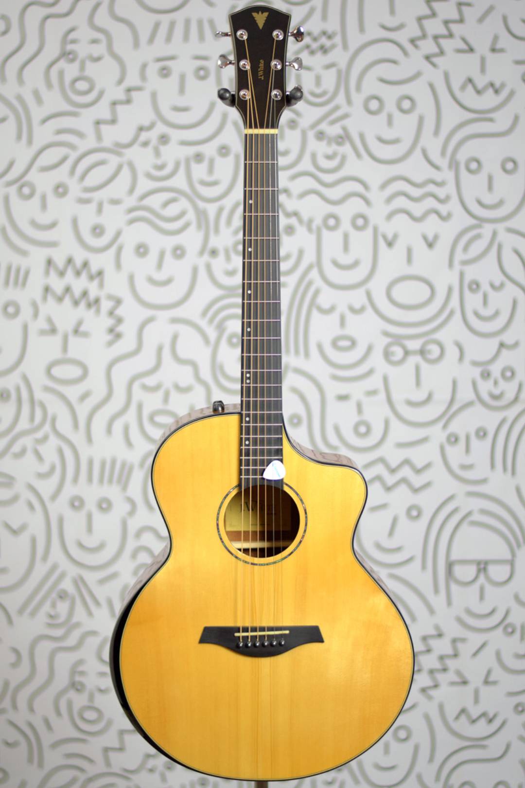 アゴ吉ページ Violão PHX J. White Mini Jumbo AH-599 Natural :: Groover