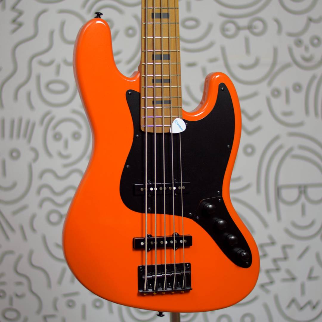 Contra Baixo Strinberg JBS155AD Orange Aninha Deleonis Jazz Bass 5 Cordas Ativo com Bag