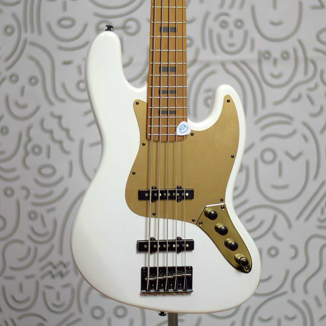 Contra Baixo Strinberg JBS155AD Pearl White Aninha Deleonis Jazz Bass 5 Cordas Ativo com Bag