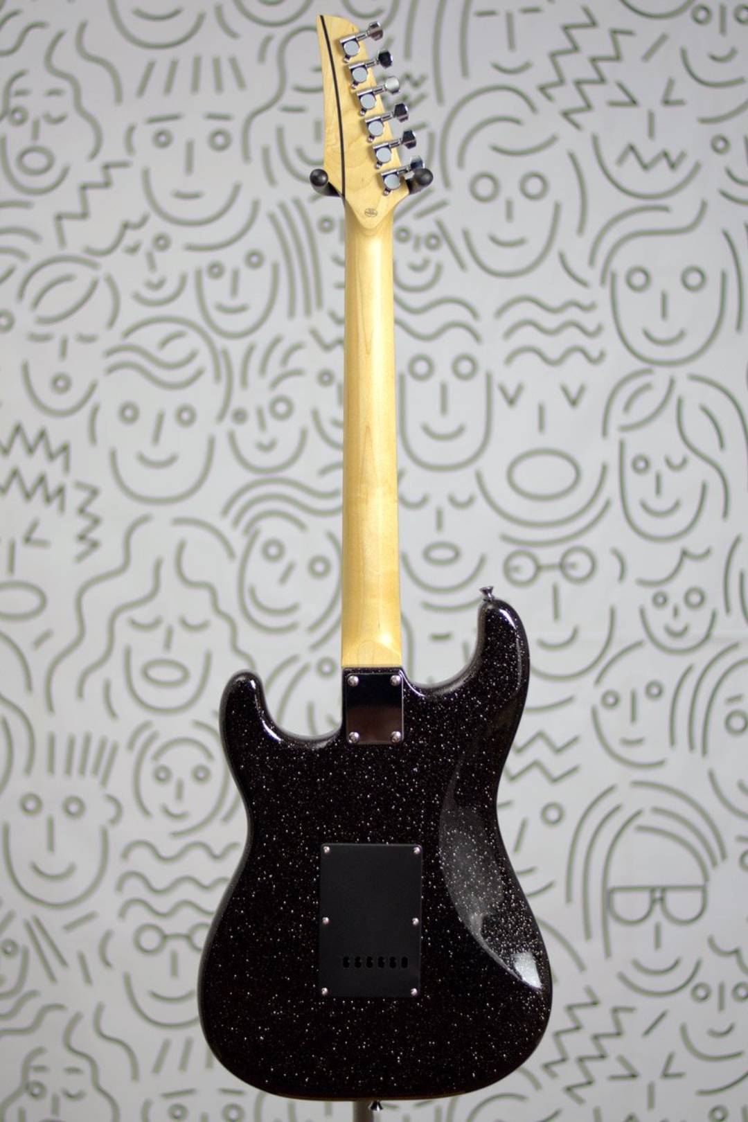 Guitarra Seizi Fun Katana Musashi HSS Midnight Black Sparkle