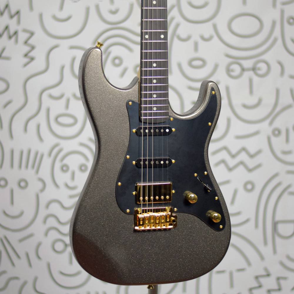 Guitarra Seizi Katana Musashi Gold Space Grey Superstrato HSS
