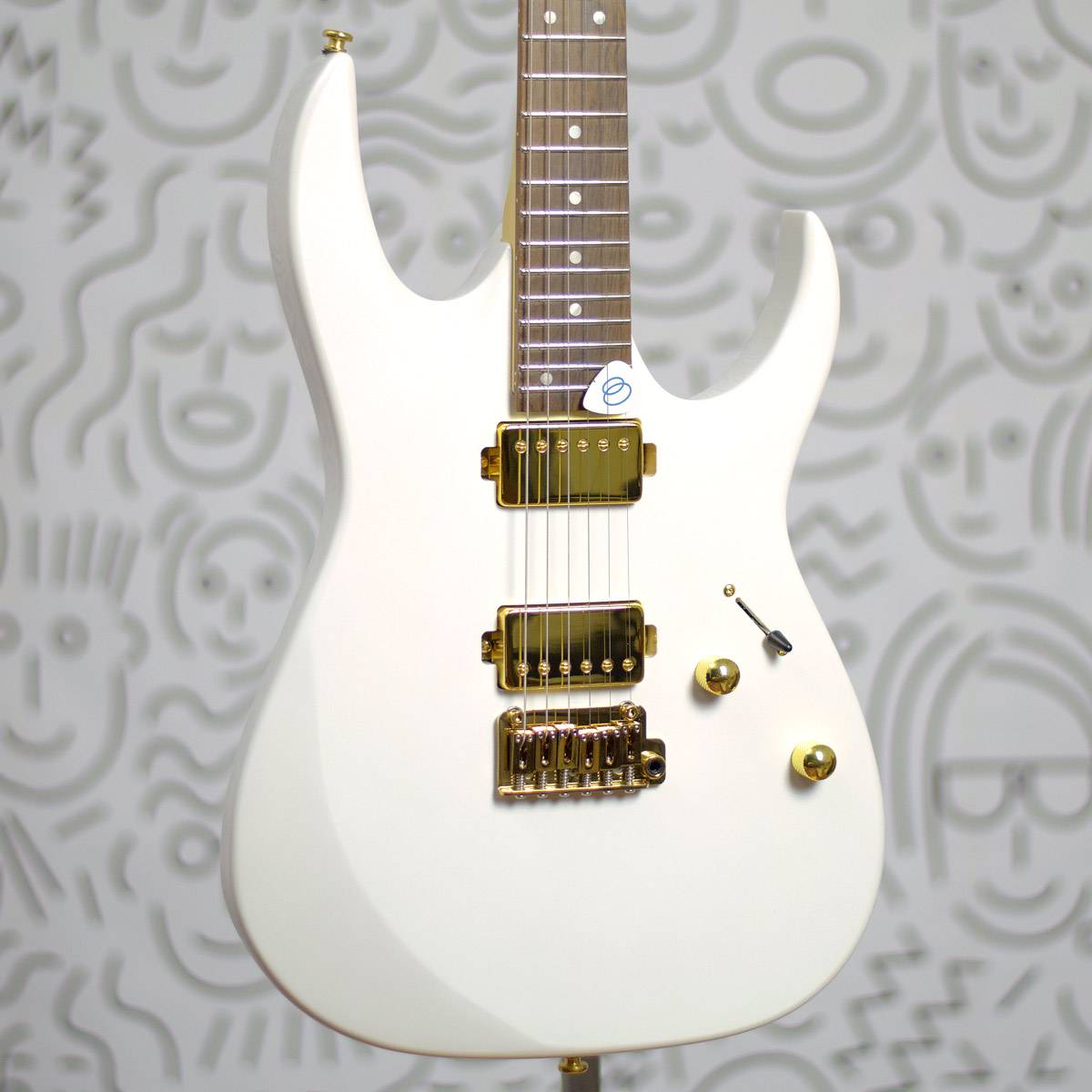 Guitarra Seizi Katana Azura HH Pearl White Gold :: Groover