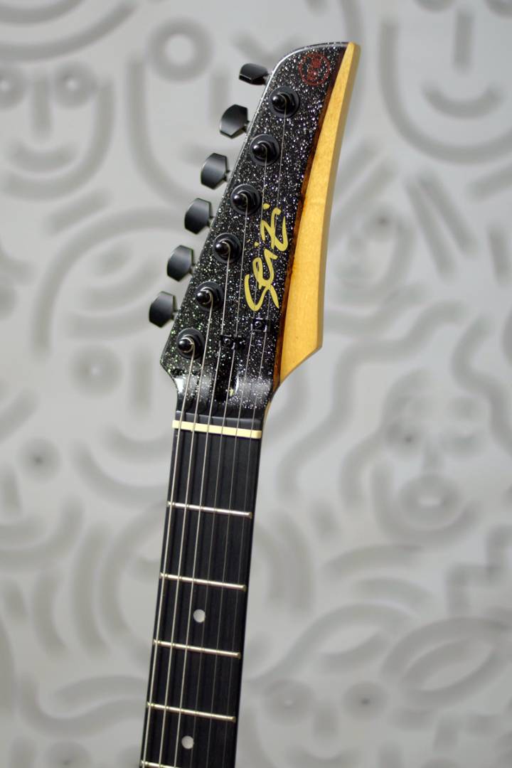 Guitarra Seizi Fun Katana Musashi HSS Escala Escura Escura All