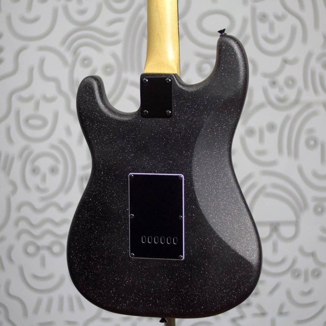 Guitarra Seizi Fun Katana Musashi HSS Escala Escura All Black