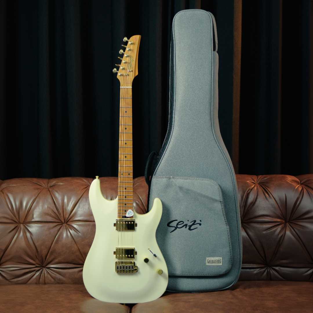 Guitarra Seizi Katana Aura HH White Storm :: Groover