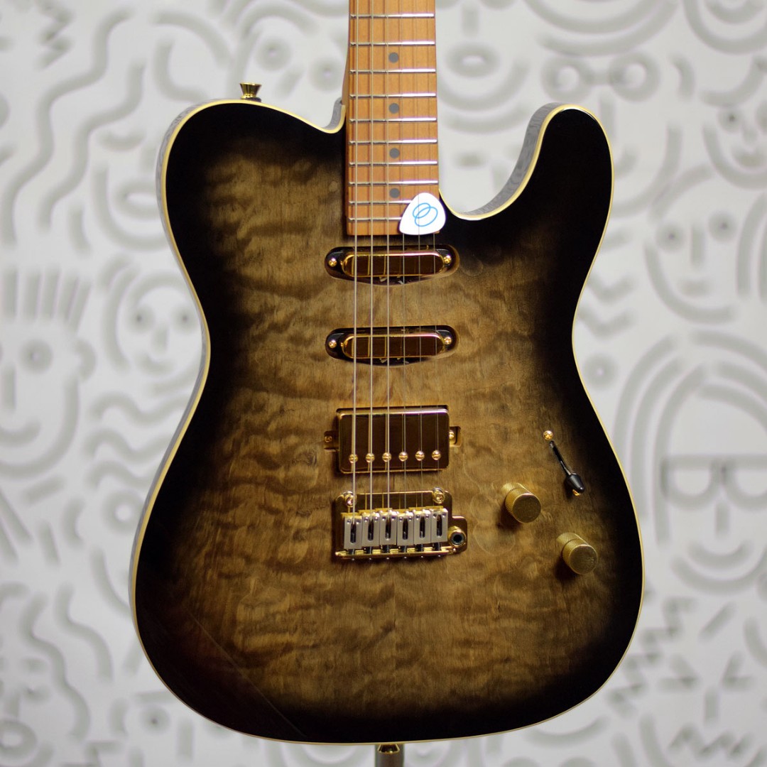 Guitarra Seizi Katana Sakura HSS Telecaster Quilted Black :: Groover