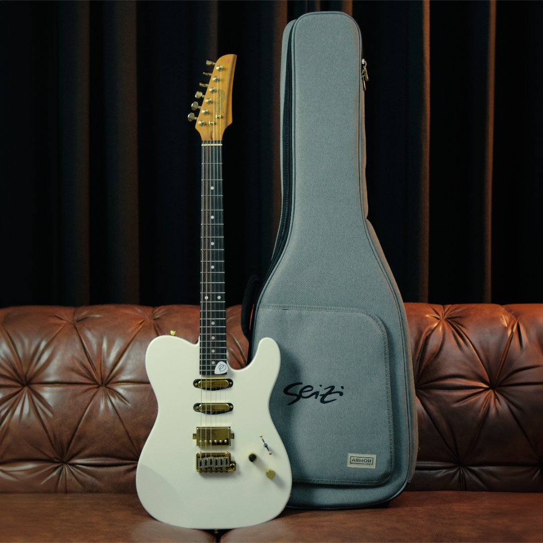 Guitarra Seizi Katana Sakura HSS Pearl White Gold Escala Escura