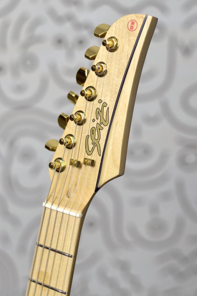 Guitarra Seizi Katana Kabuki Telecaster Thinline Black Gold :: Groover