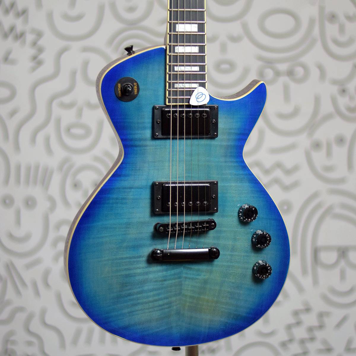 Guitarra Tagima Almach Les Paul Flamed Top Single Cut Transparent Blue com Palheta Groover