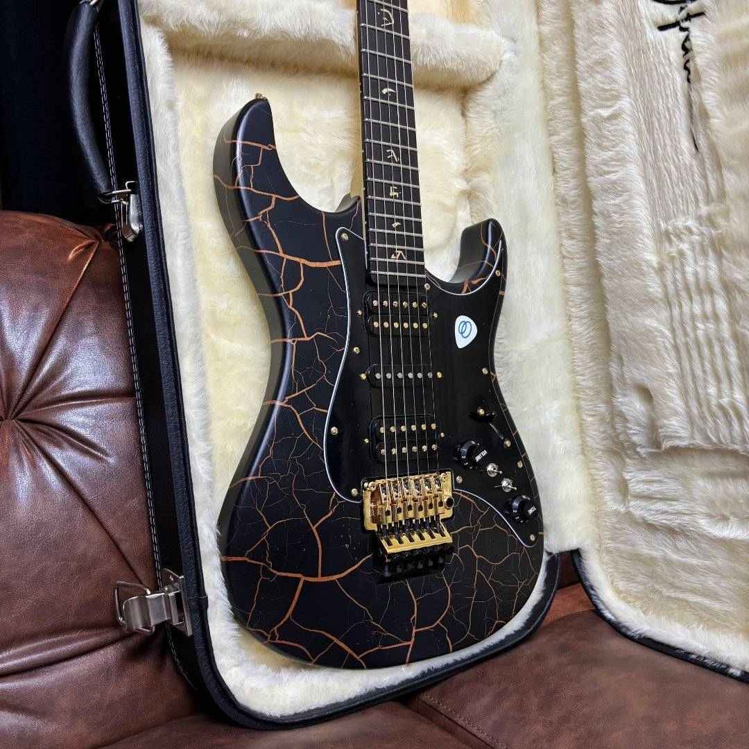 Guitarra Tagima Brazil Juninho Afram J1 Stratocaster Gold Black Edição Limitada