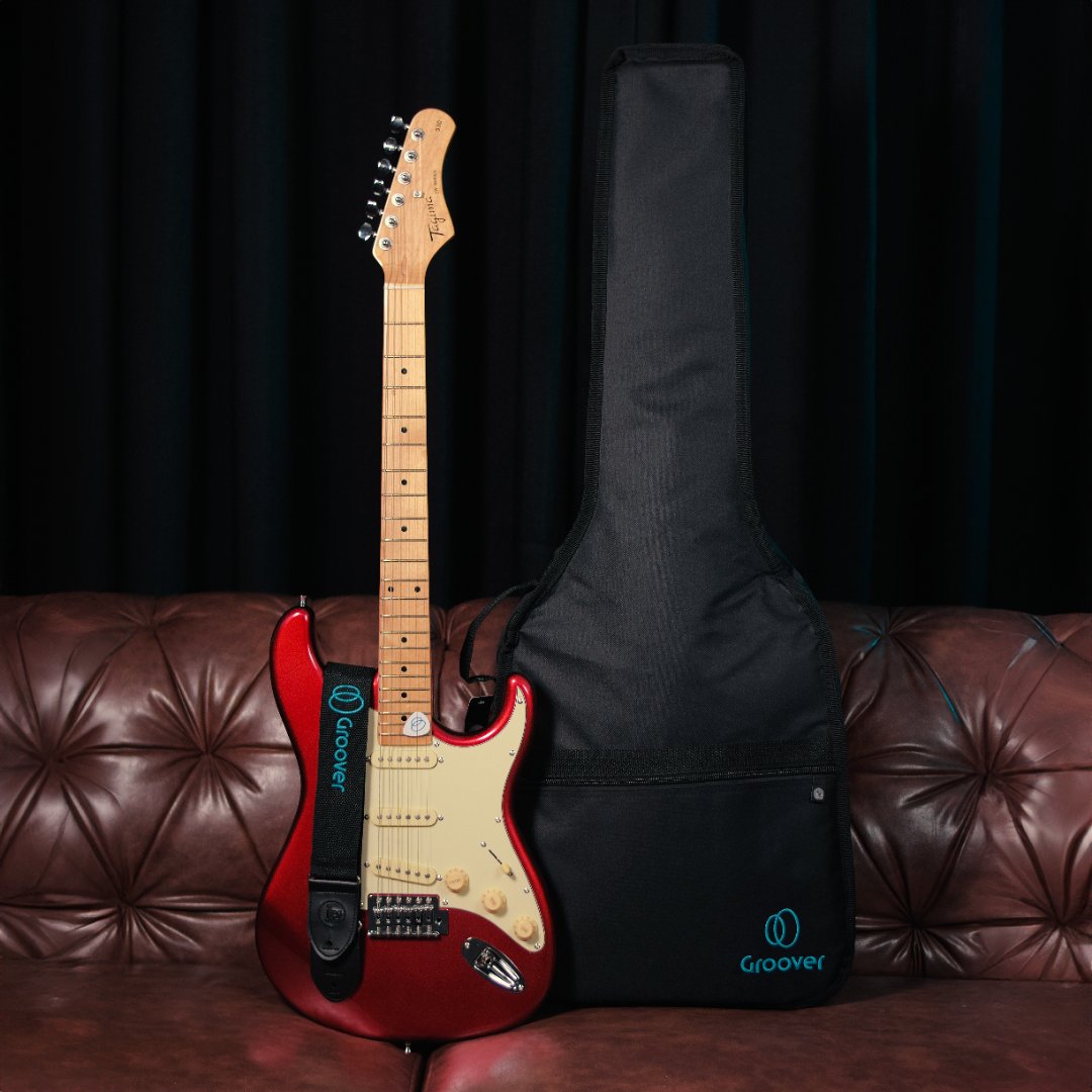 Kit Guitarra Tagima TG530 Stratocaster Metallic Red Correia Bag Groover