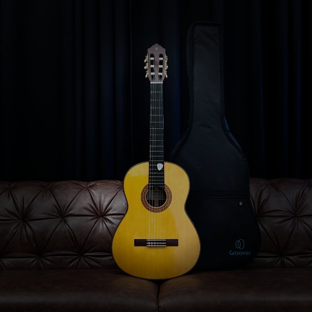 Violão Yamaha CG192S Clássico Natural Tampo Maciço Spruce Europeu Rosewood Bag Groover
