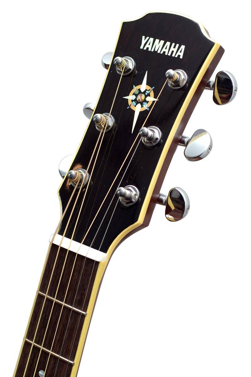 Violão Yamaha CPX700II Medium-Jumbo Elétrico Cordas de Aço Tampo