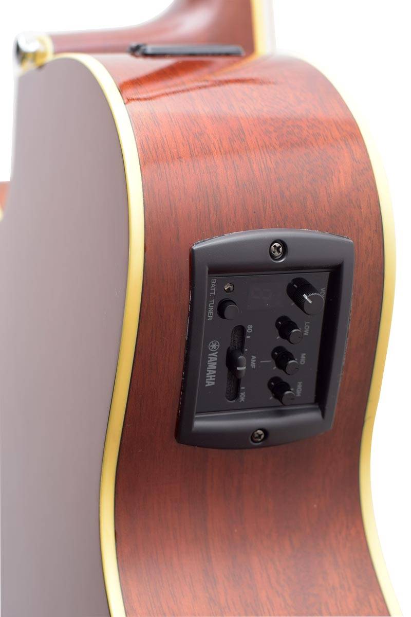Violão Yamaha CPX700II Medium-Jumbo Elétrico Cordas de Aço Tampo