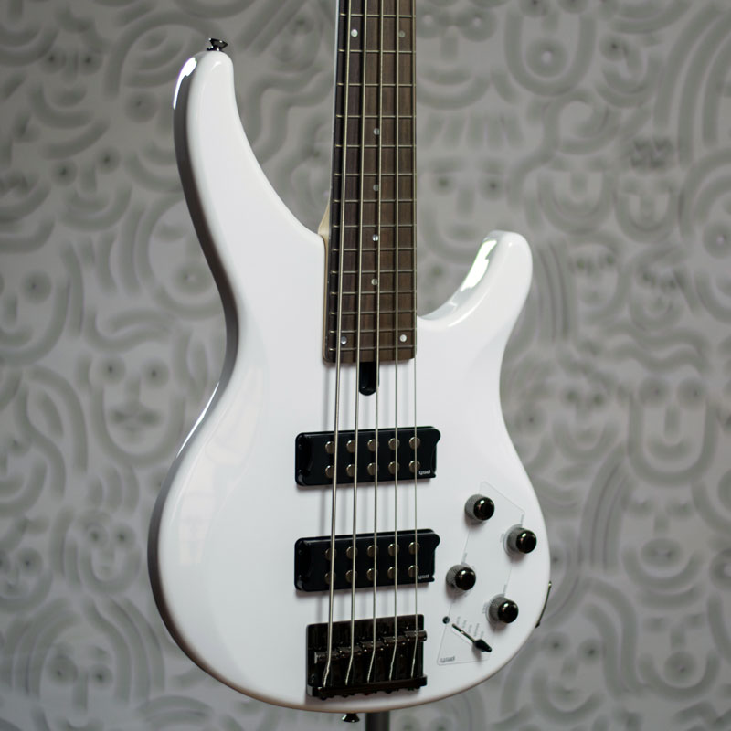Baixo Yamaha TRBX 305 Branco 5 Cordas